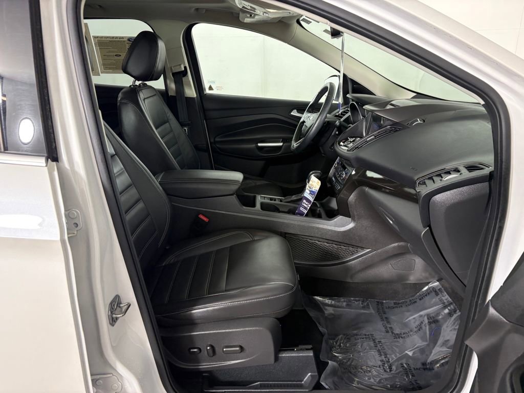 Certified 2017 Ford Escape Titanium w/ Equipment Group 301A image 37