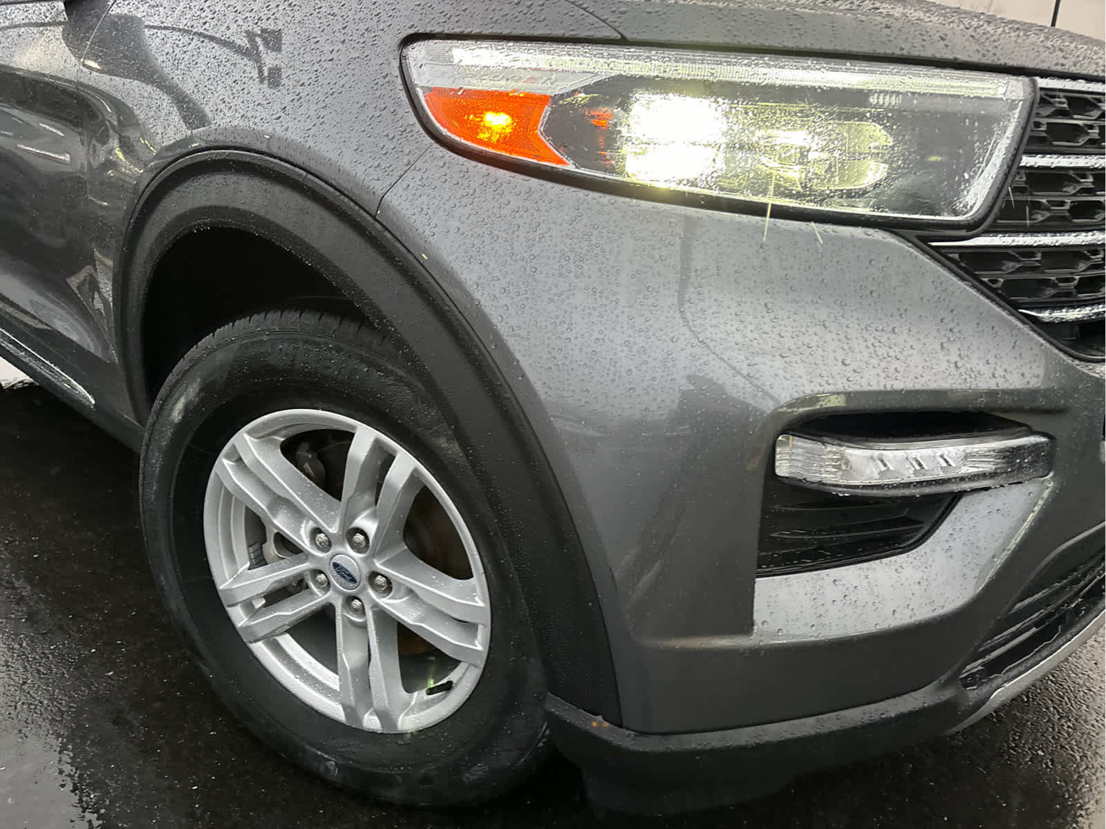 Certified 2023 Ford Explorer XLT w/ Equipment Group 202A image 28