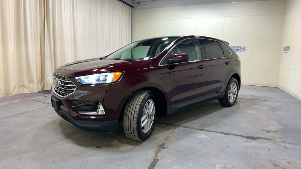 Certified 2022 Ford Edge SEL w/ Convenience Package image 2