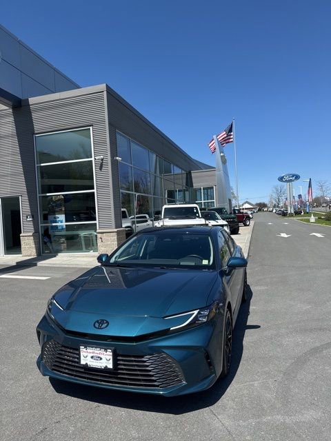 Used 2026 Toyota Camry XLE w/ Premium Package AWD/4WD image 1