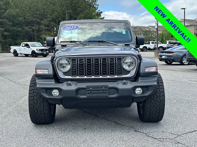 Used 2025 Jeep Wrangler Sport AWD/4WD image 2