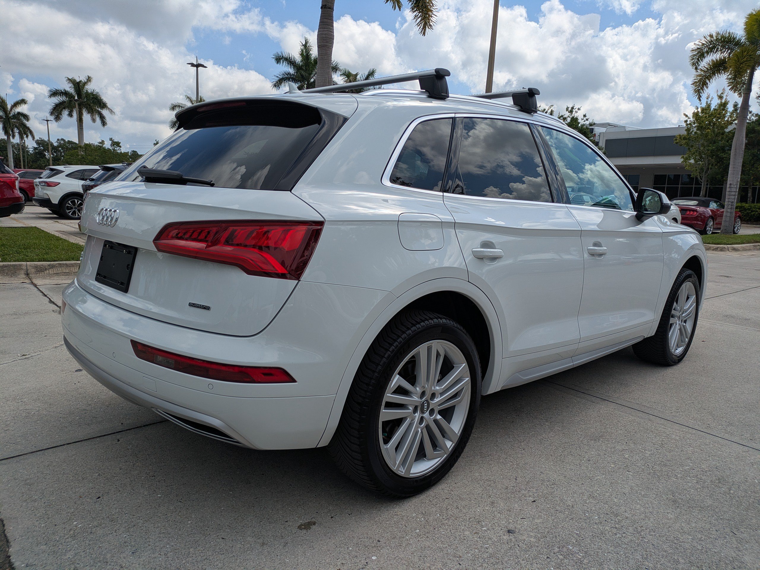 Used 2020 Audi Q5 2.0T Premium Plus w/ Premium Plus Package AWD/4WD image 4
