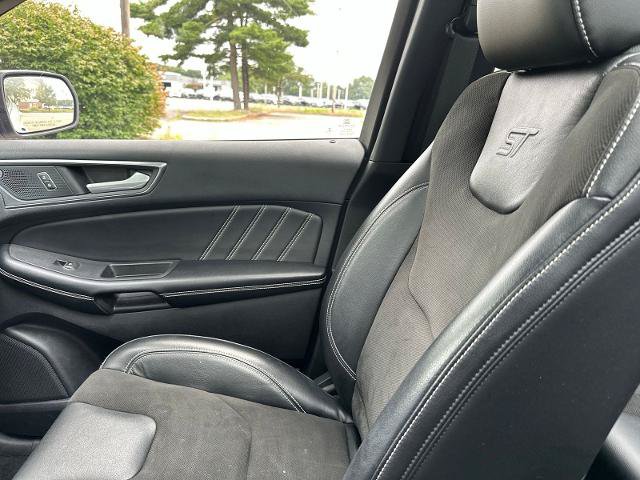 Certified 2022 Ford Edge ST w/ Equipment Group 401A AWD/4WD image 22