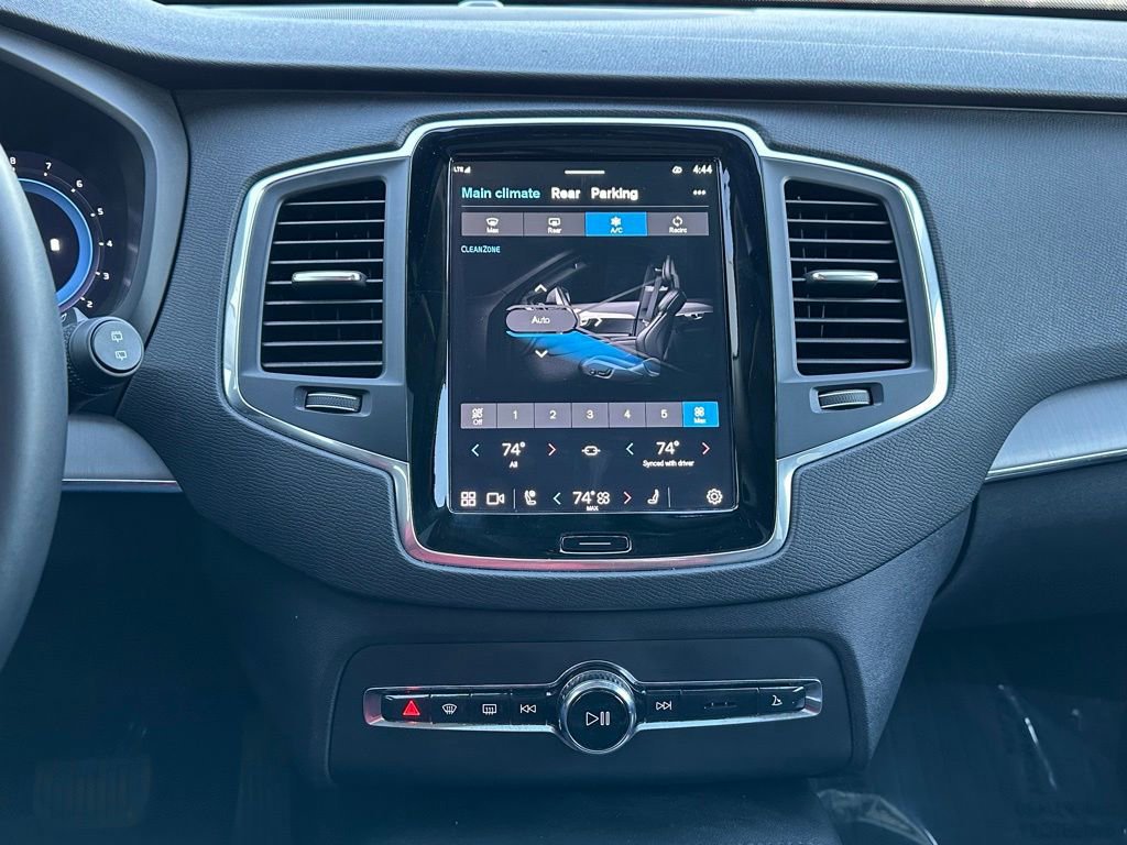 Used 2023 Volvo XC90 B5 Core w/ Protection Package Premier image 36