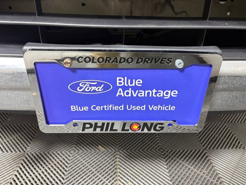 Used 2017 Nissan Titan SV image 9