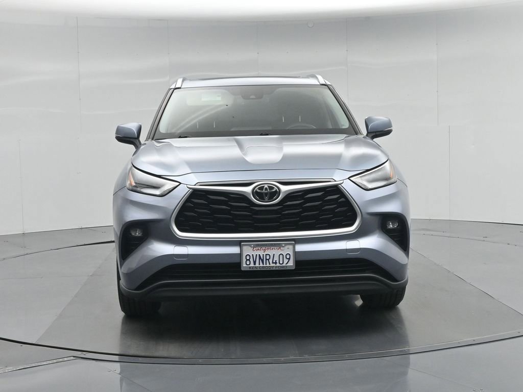 Used 2021 Toyota Highlander XLE image 28