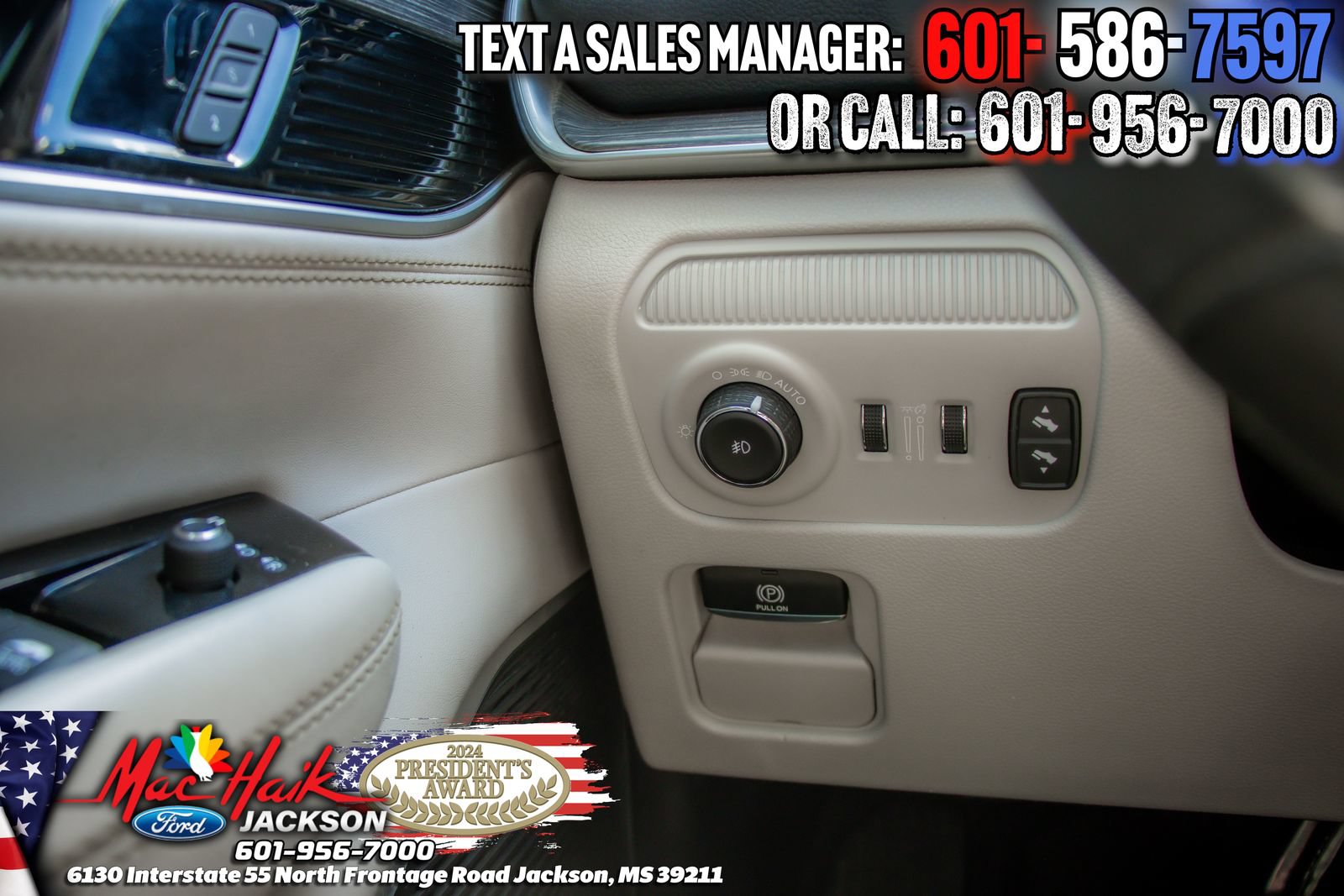 Used 2023 Jeep Wagoneer Series III w/ Mopar Step-Up Package RWD image 20