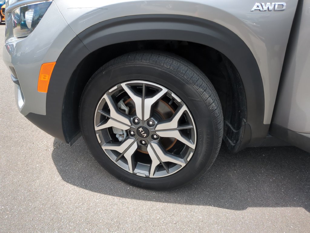 Used 2021 Kia Seltos EX AWD/4WD image 39