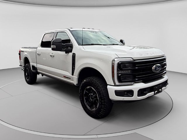 Certified 2025 Ford F350 Platinum w/ Tremor Off-Road Package AWD/4WD image 7