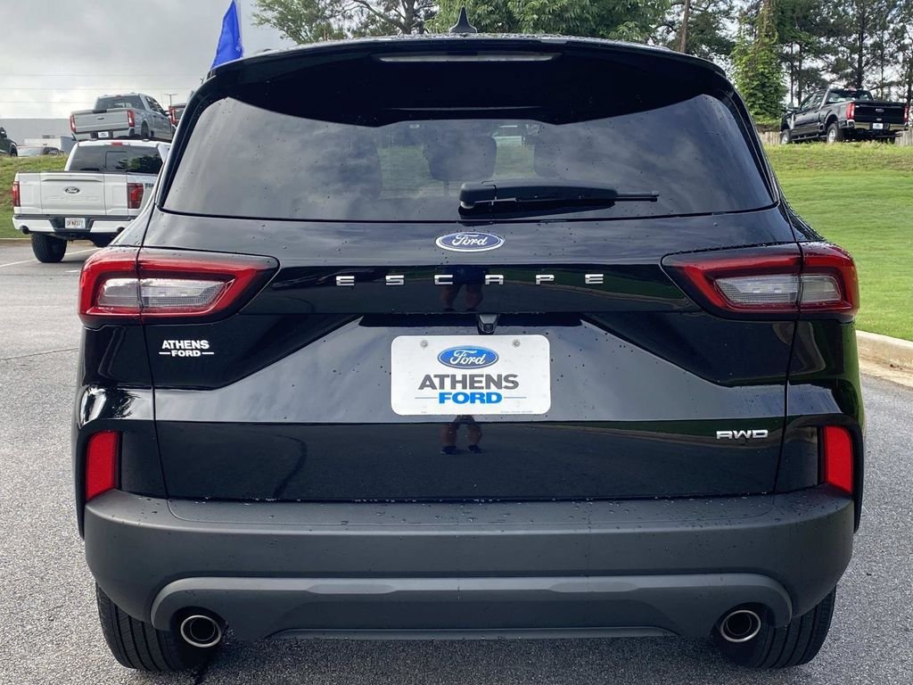 Certified 2025 Ford Escape ST-Line AWD/4WD image 4