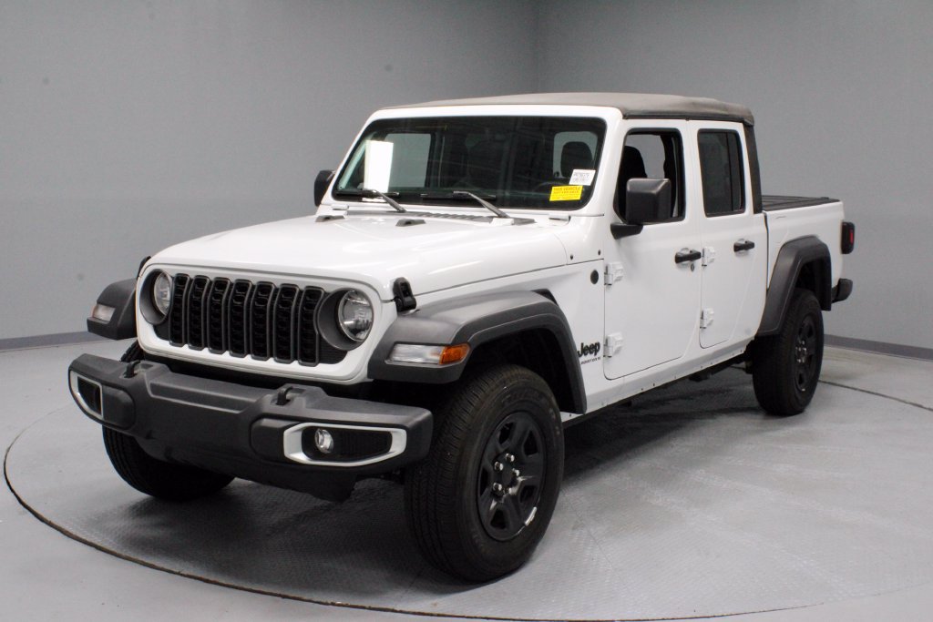 Used 2025 Jeep Gladiator Sport AWD/4WD image 6