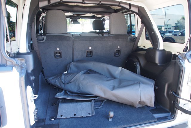 Used 2024 Jeep Wrangler Unlimited Sport AWD/4WD image 14