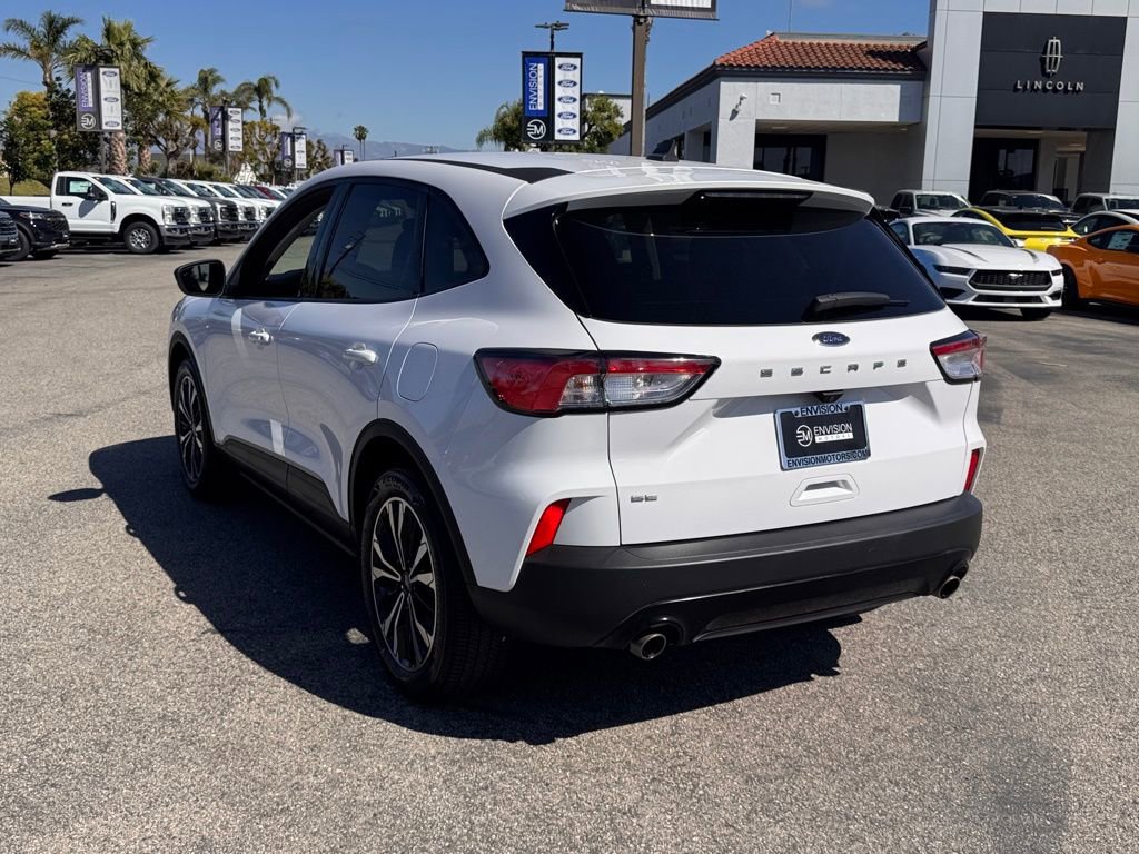Certified 2022 Ford Escape SE w/ SE Sport Appearance Package image 10