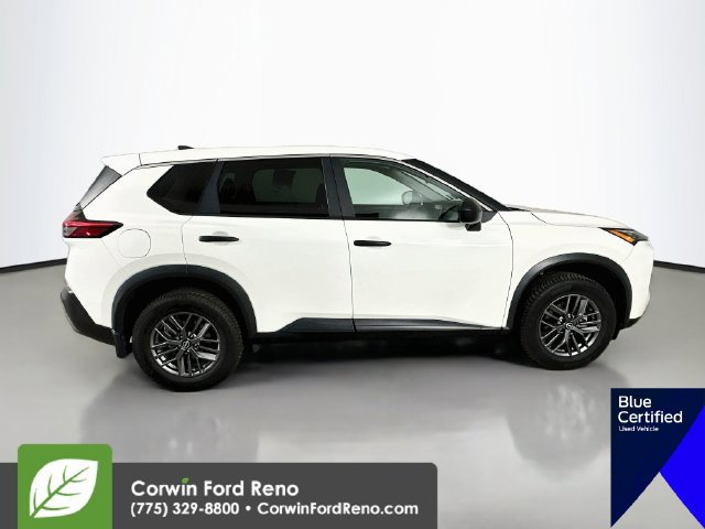 Used 2023 Nissan Rogue S AWD/4WD image 10