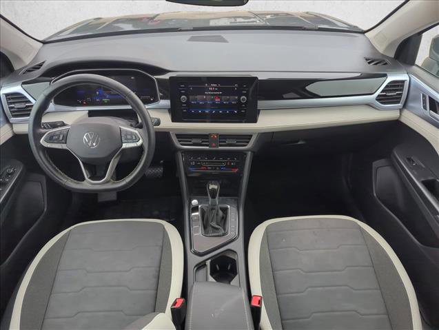 Used 2025 Volkswagen Taos SE FWD image 16