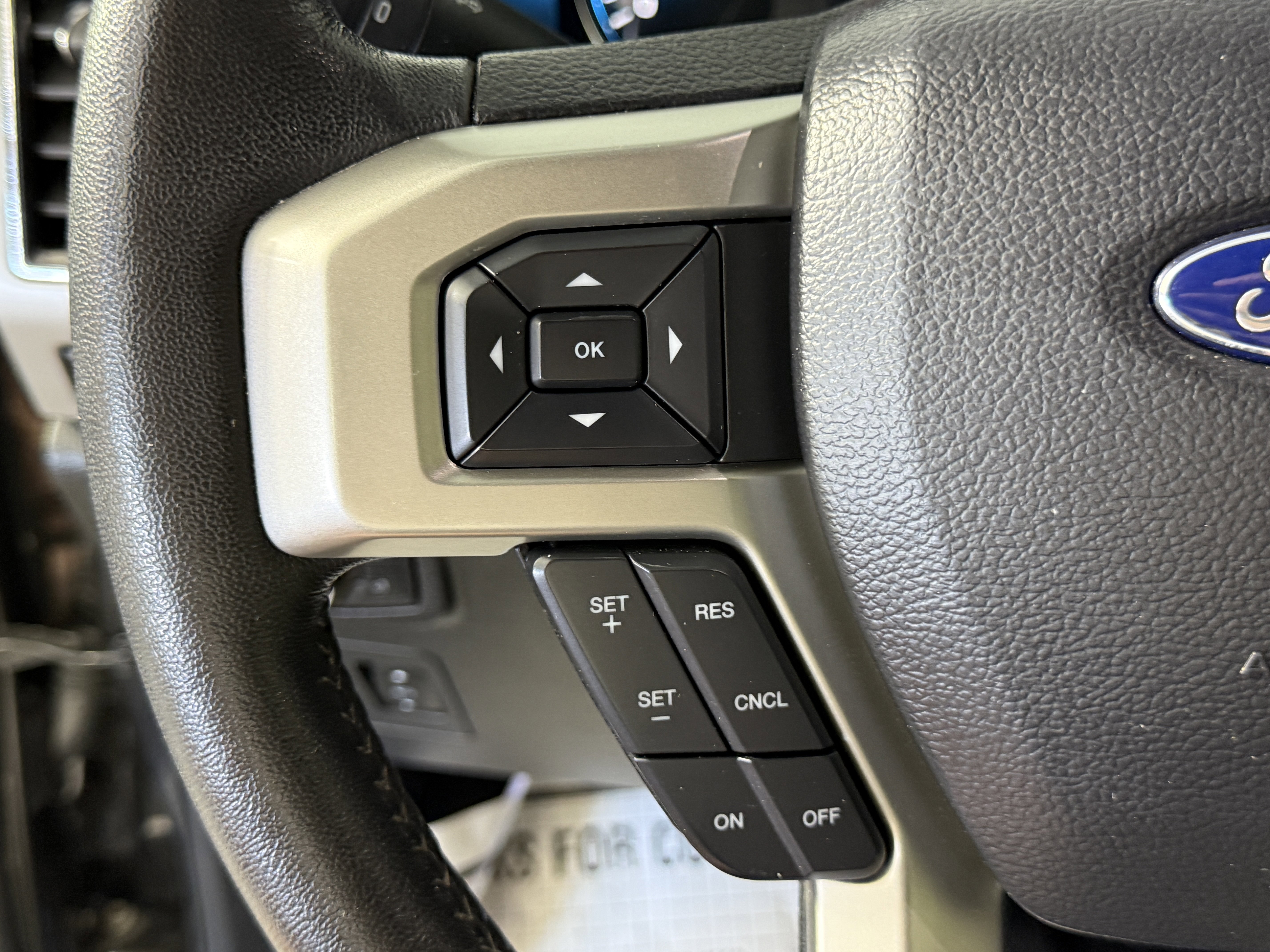 Certified 2020 Ford F150 Lariat w/ Equipment Group 502A Luxury AWD/4WD image 25