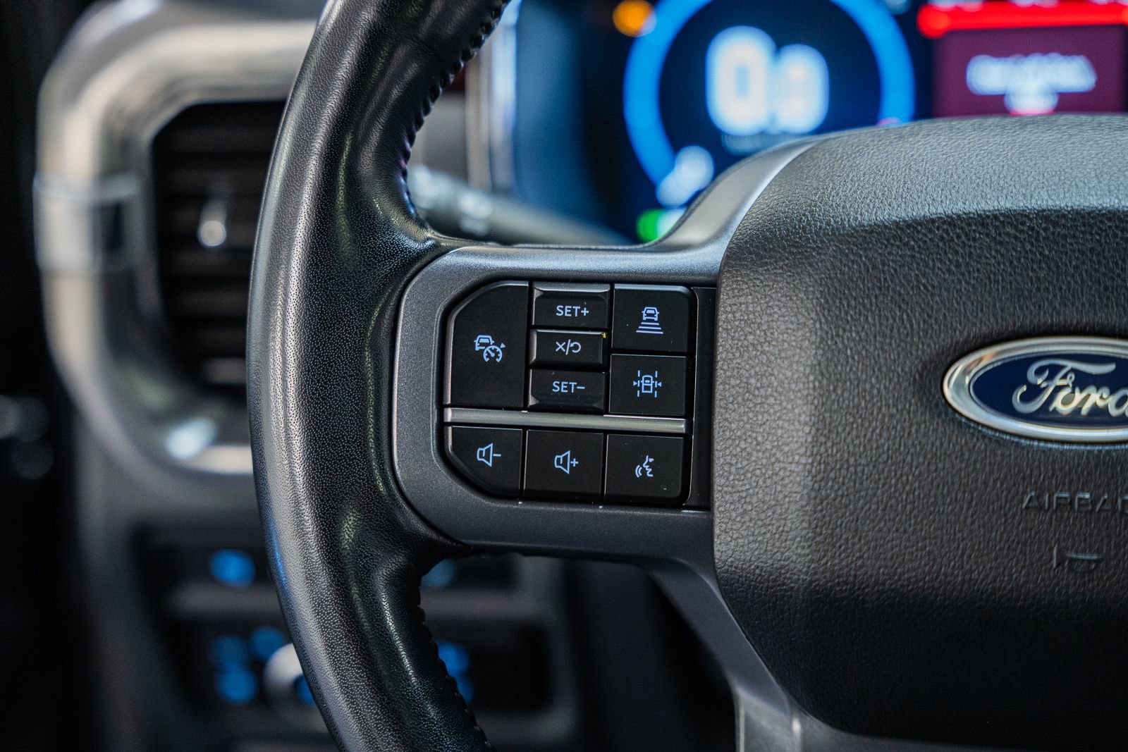 Certified 2023 Ford F150 Lariat w/ Equipment Group 502A High image 37