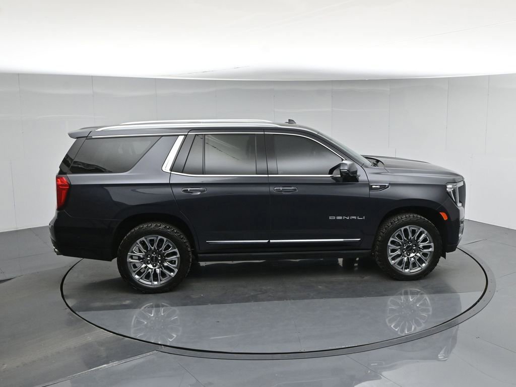 Used 2023 GMC Yukon Denali Ultimate image 9