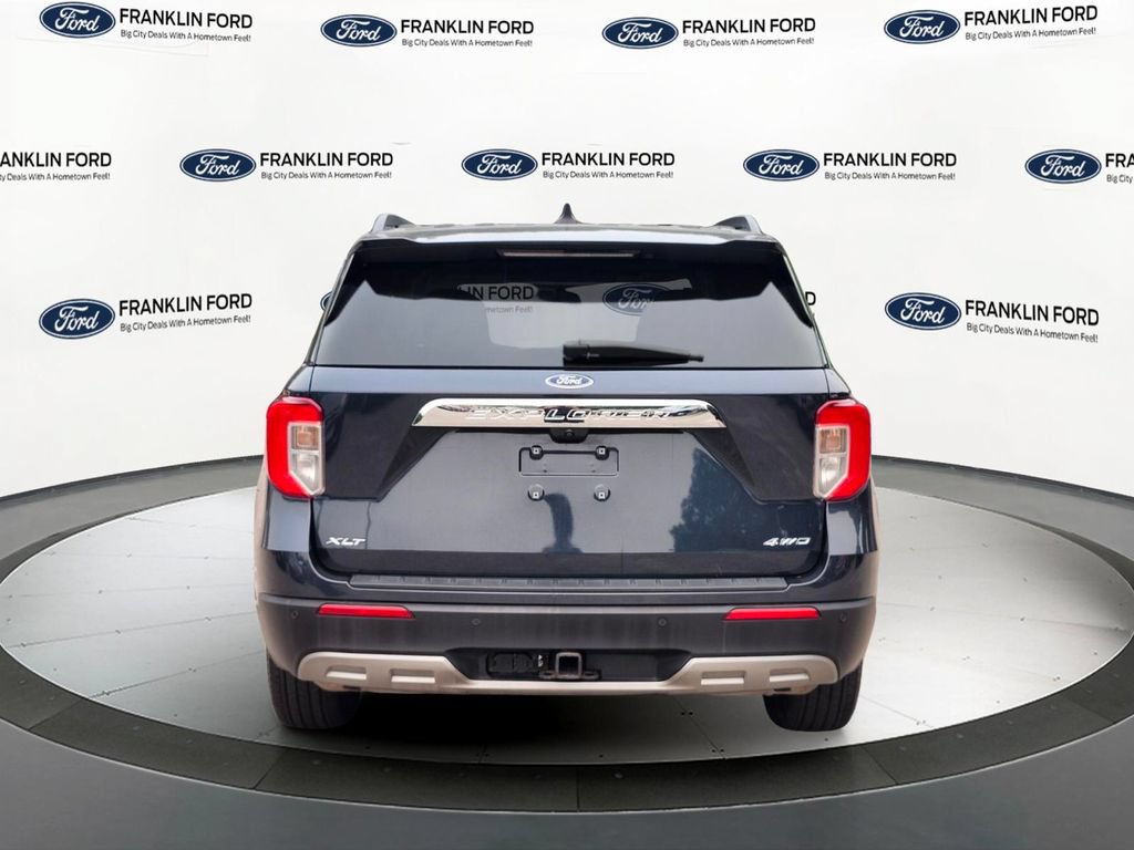 Certified 2023 Ford Explorer XLT w/ Equipment Group 202A AWD/4WD image 4