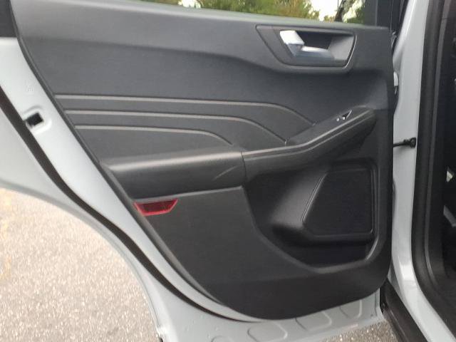 Certified 2026 Ford Escape ST-Line AWD/4WD image 17