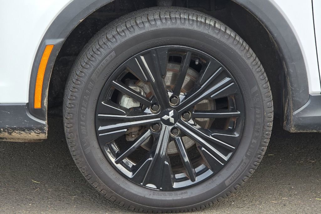 Used 2022 Mitsubishi Eclipse Cross LE image 24