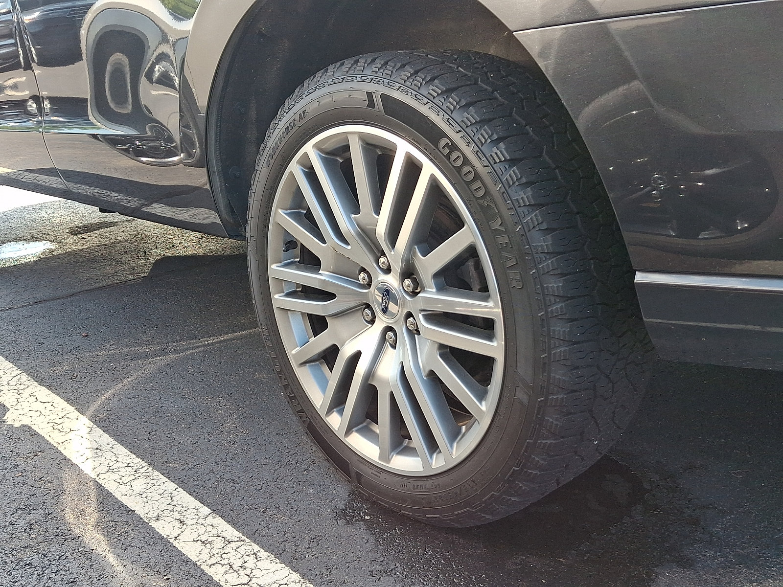 Certified 2023 Ford Expedition Platinum AWD/4WD image 6