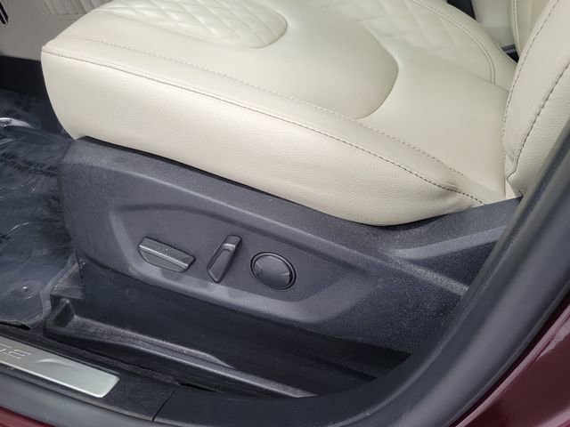 Certified 2024 Ford Edge Titanium AWD/4WD image 9