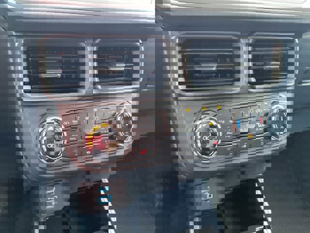 Certified 2024 Ford Maverick XLT w/ XLT Luxury Package FWD image 17