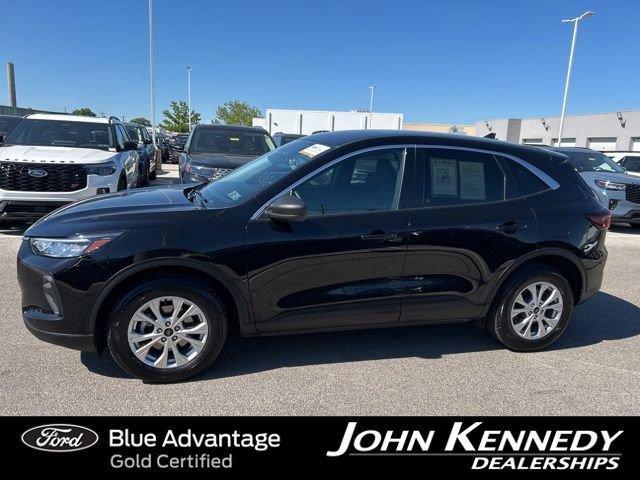 Certified 2023 Ford Escape Active AWD/4WD image 2