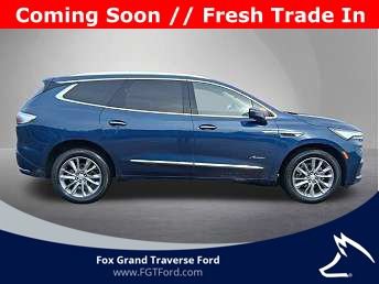 Used 2025 Buick Enclave Preferred AWD/4WD image 1