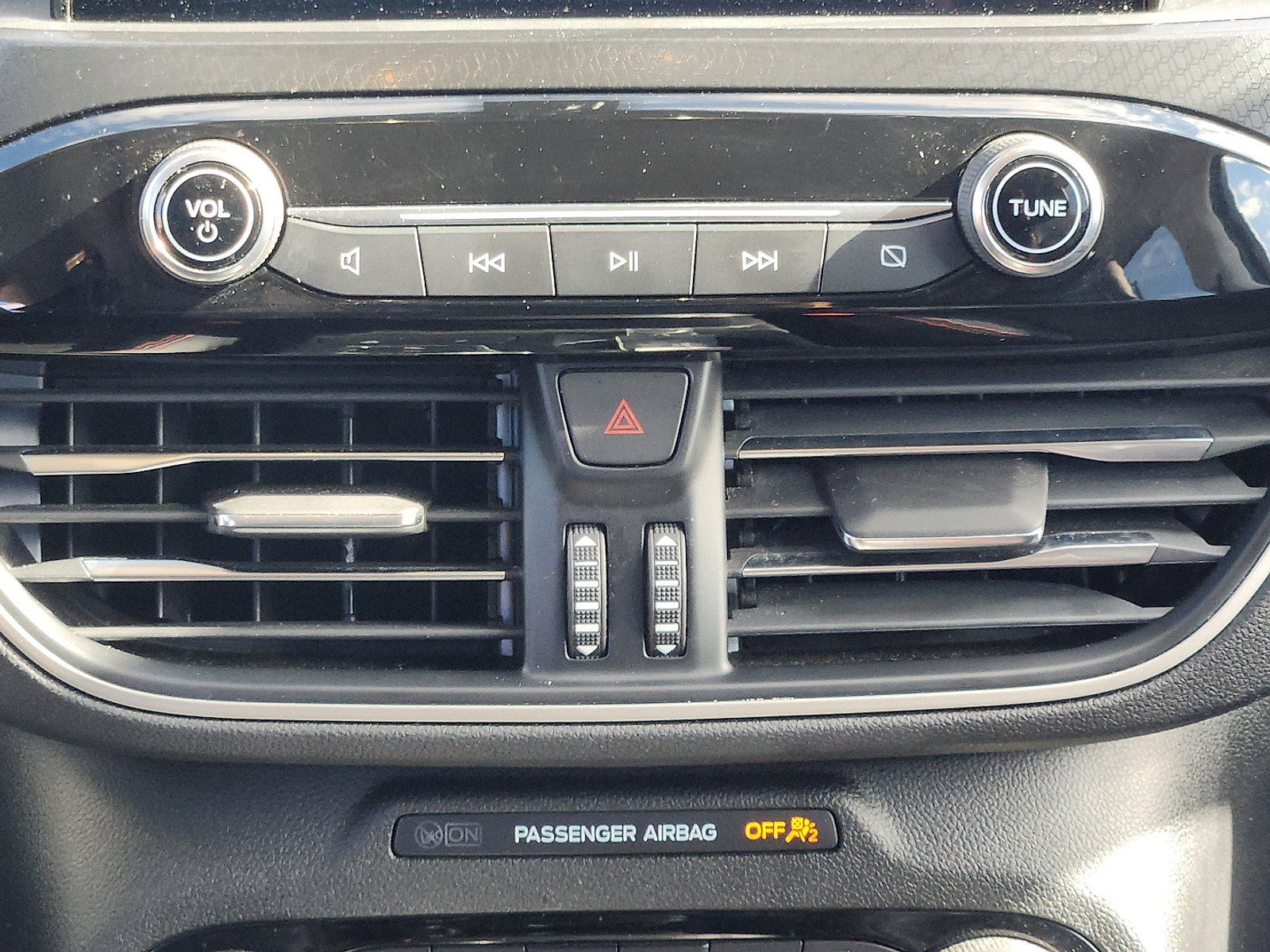 Certified 2022 Ford Escape SEL w/ SEL Stealth AWD Package image 18