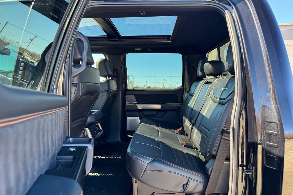 Certified 2024 Ford F250 Platinum w/ FX4 Off-Road Package AWD/4WD image 31