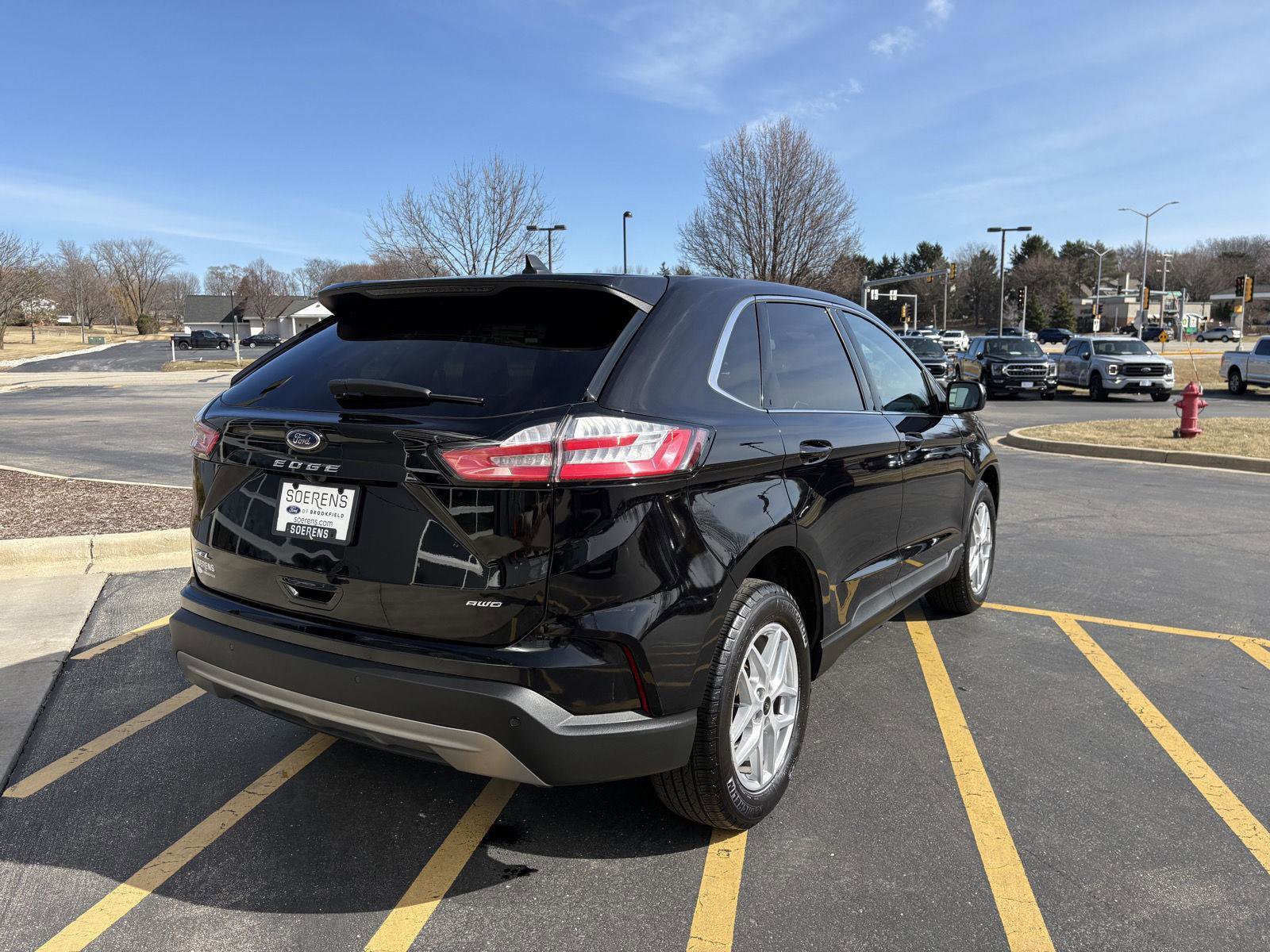 Certified 2024 Ford Edge SEL w/ Convenience Package image 6