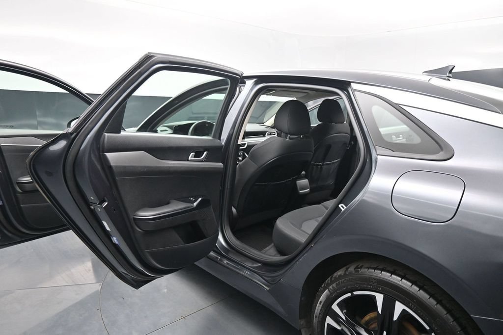 Used 2021 Kia K5 LXS FWD image 13