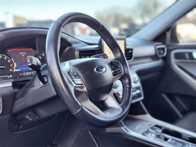Certified 2022 Ford Explorer XLT w/ Equipment Group 202A image 20