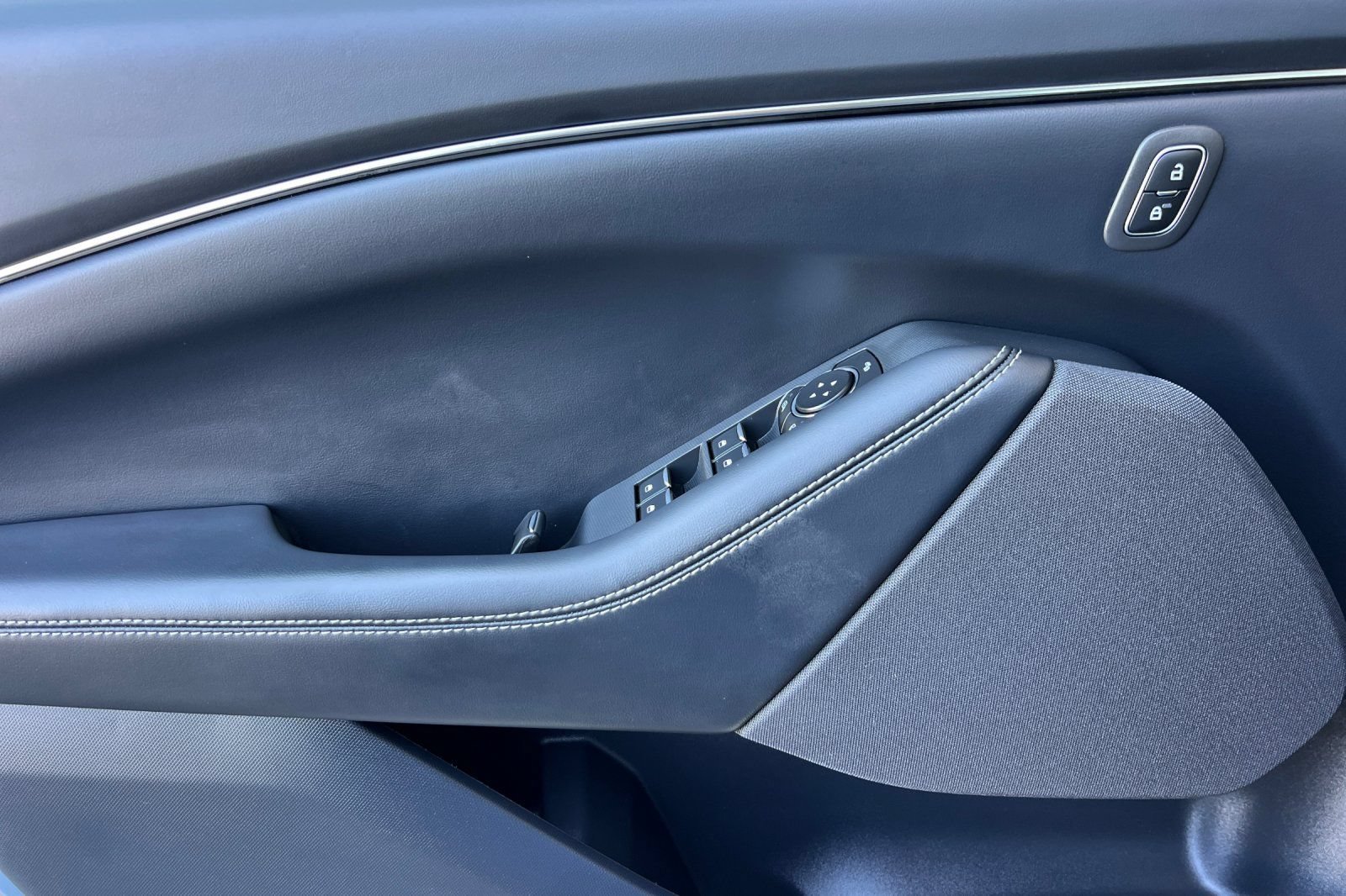 Certified 2023 Ford Mustang Mach-E Select AWD/4WD image 13