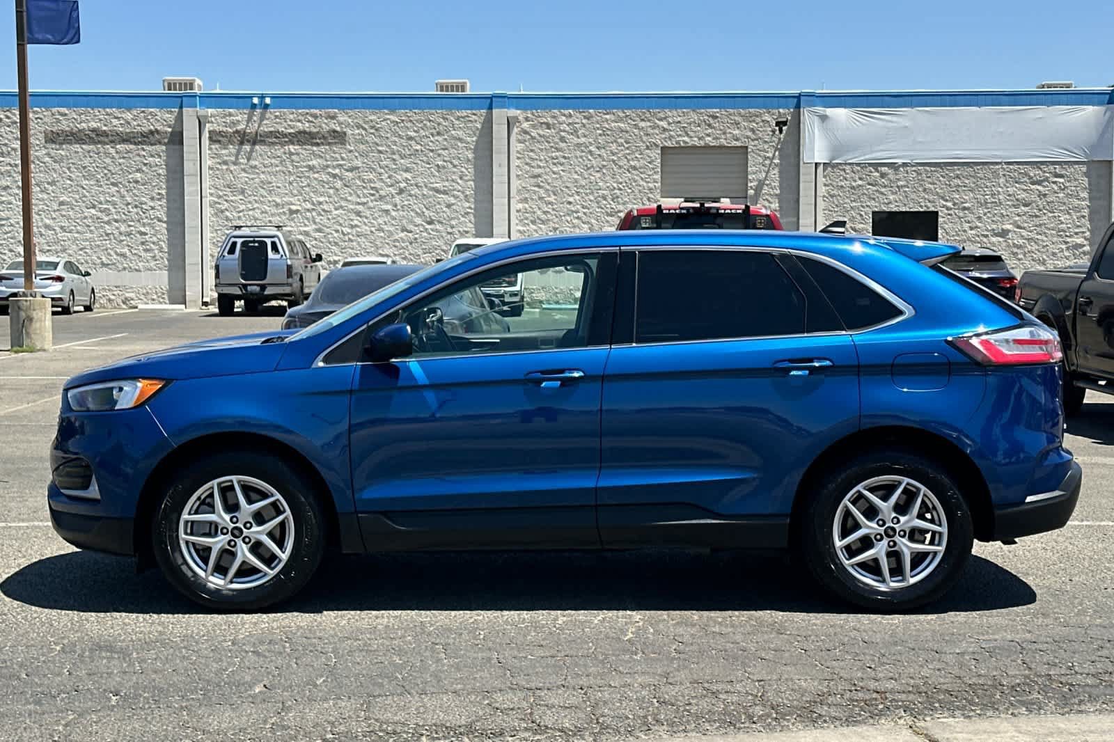 Certified 2024 Ford Edge SEL AWD/4WD image 6
