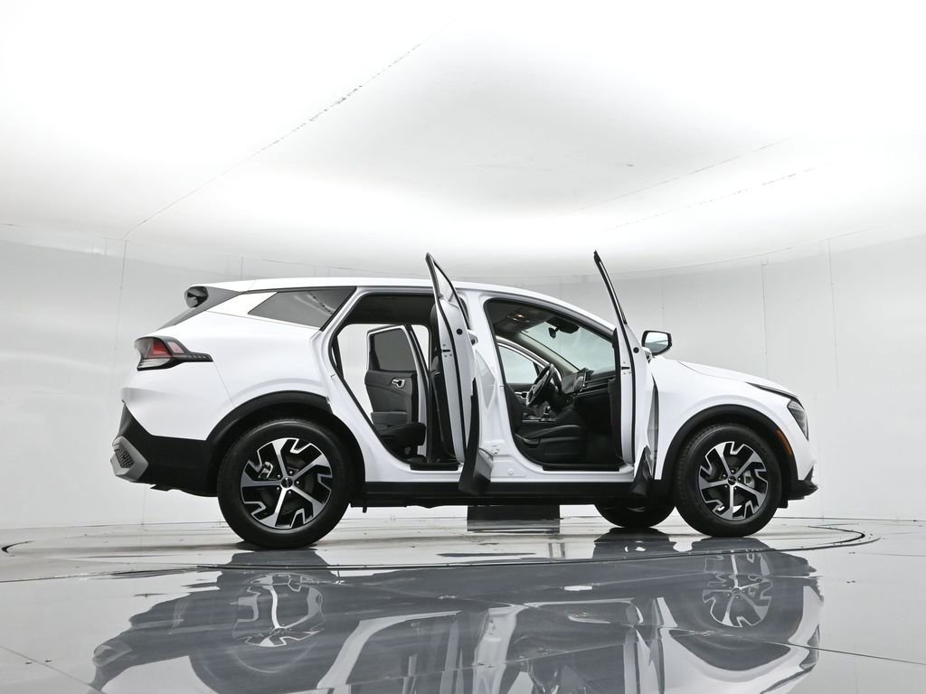 Used 2024 Kia Sportage EX image 52