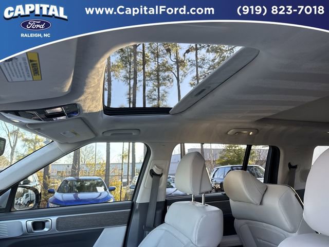 Used 2024 Hyundai Santa Fe Calligraphy w/ Tow & Go Package image 21