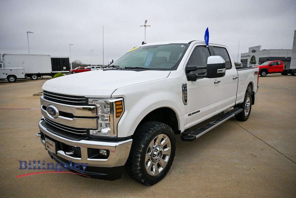 Certified 2019 Ford F350 Lariat w/ Chrome Package image 3