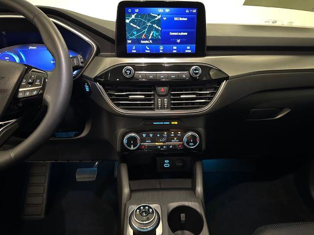 Certified 2022 Ford Escape Titanium image 24