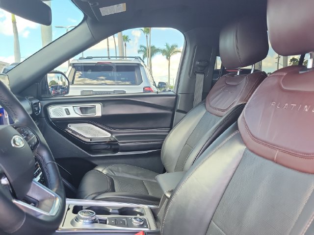 Certified 2022 Ford Explorer Platinum w/ Class IV Trailer Tow Package AWD/4WD image 34