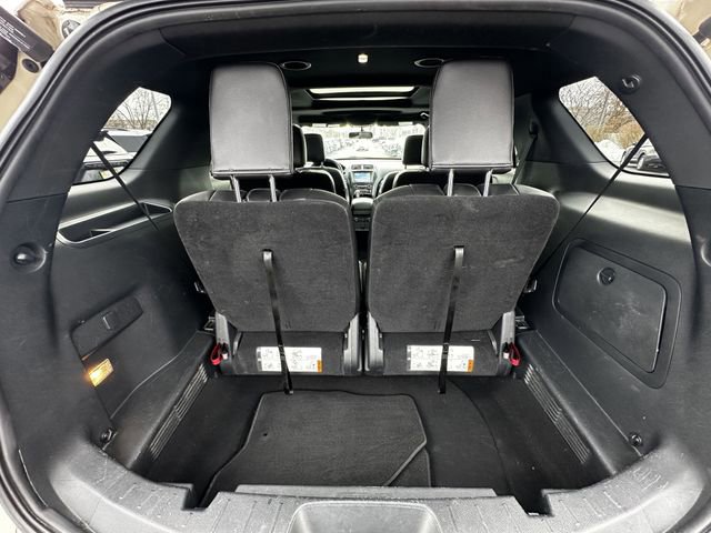 Certified 2018 Ford Explorer XLT w/ Equipment Group 202A image 44