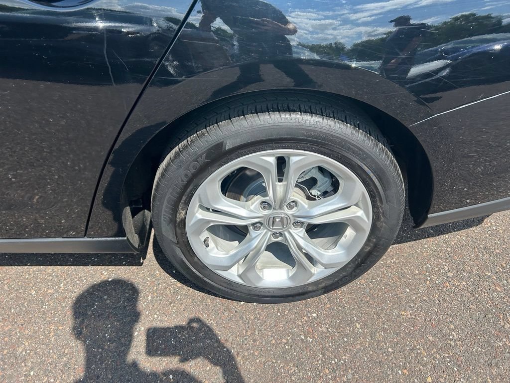 Used 2023 Honda Accord LX image 31