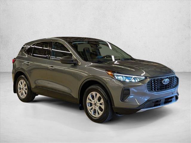 Certified 2024 Ford Escape Active AWD/4WD image 3