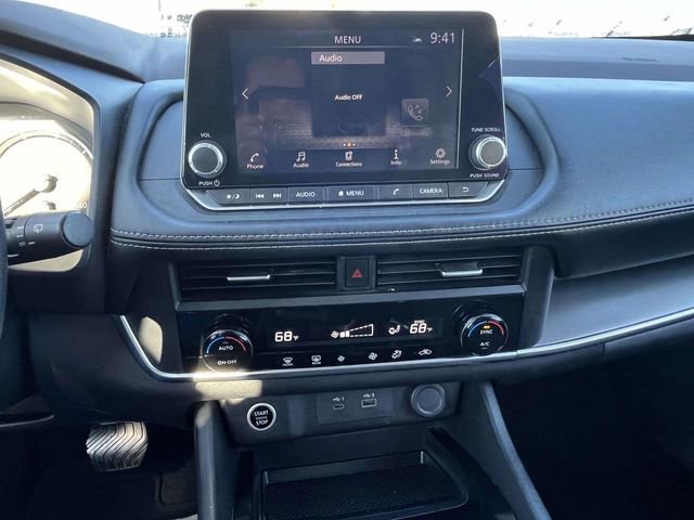 Used 2023 Nissan Rogue SV image 12