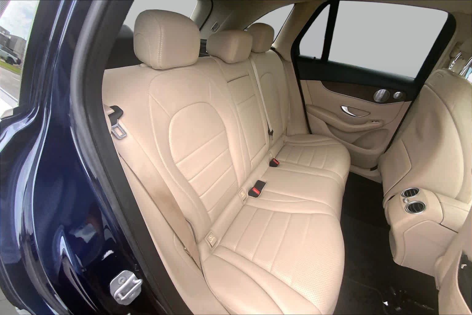 Used 2019 Mercedes-Benz GLC 300 4MATIC image 19