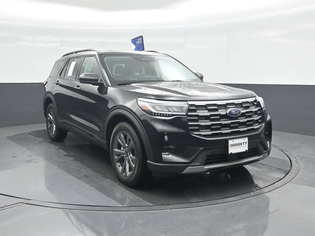 Certified 2026 Ford Explorer Active w/ Active Comfort Package AWD/4WD image 8