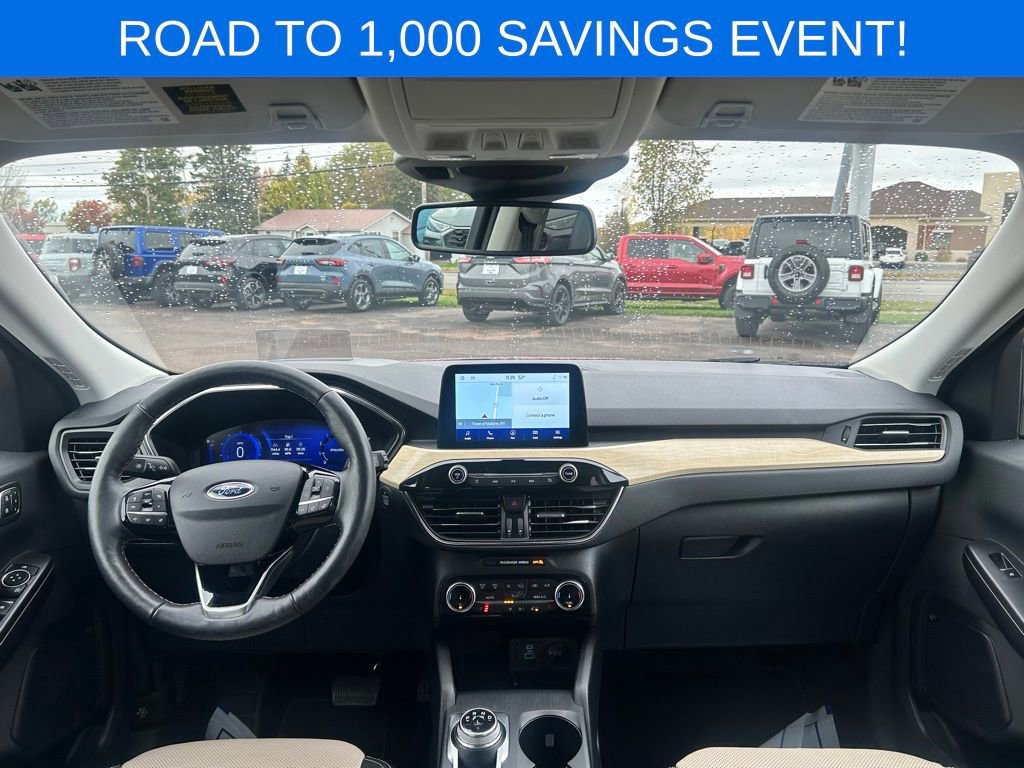 Certified 2022 Ford Escape Titanium w/ Titanium Elite Package image 25