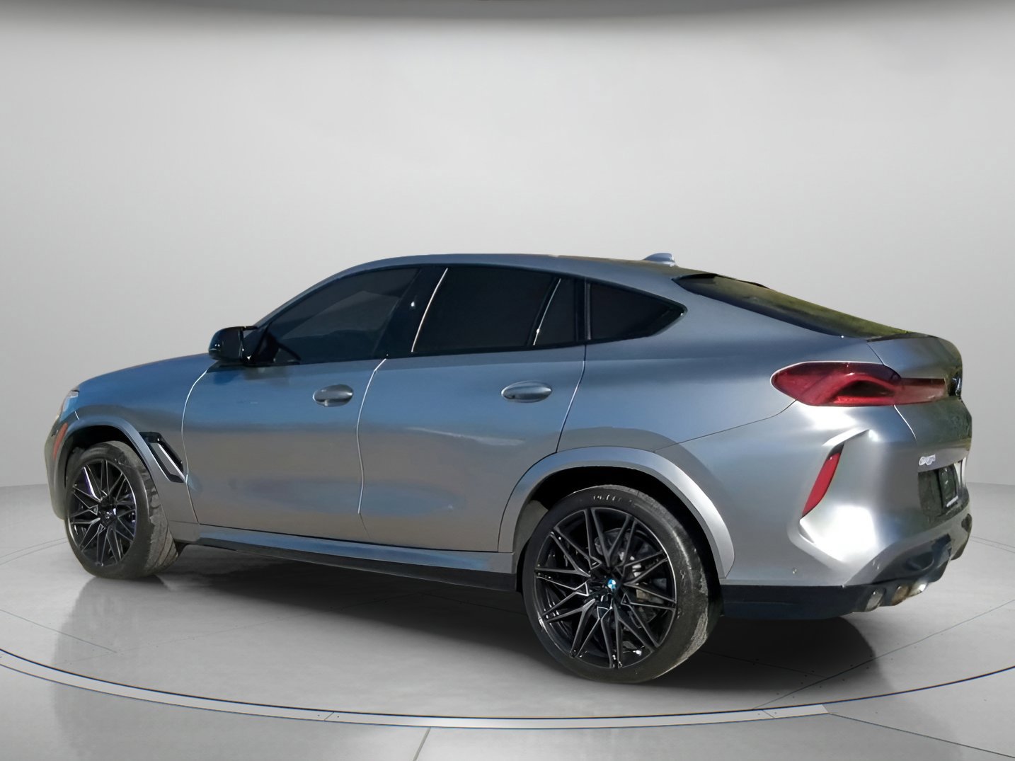 Used 2021 BMW X6 M image 11